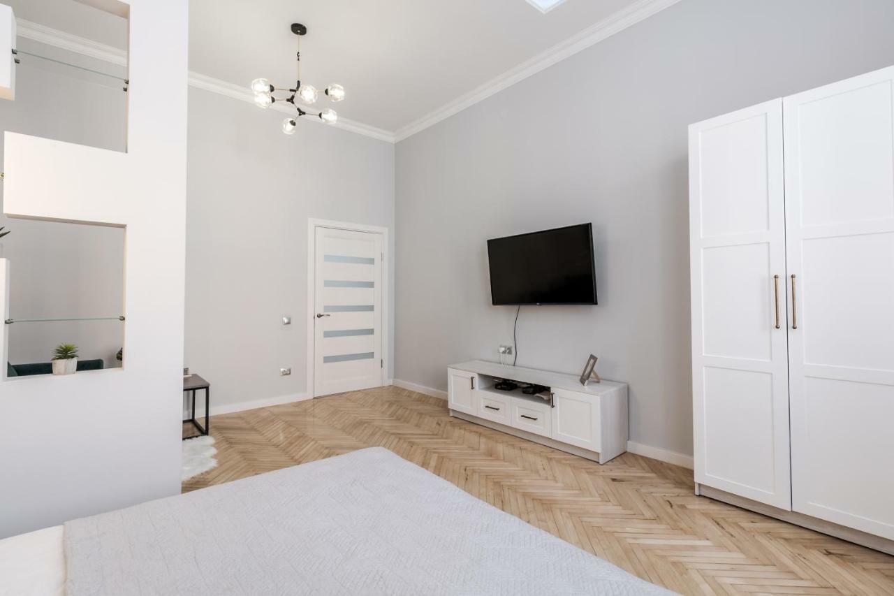 Modern Apartment Львів Екстер'єр фото