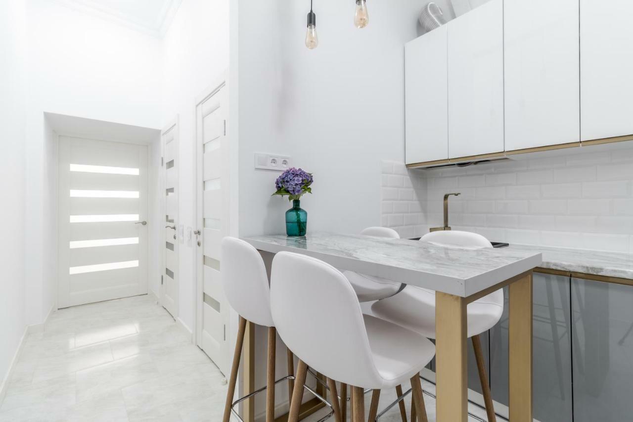 Modern Apartment Львів Екстер'єр фото