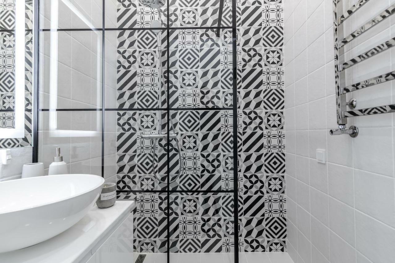 Modern Apartment Львів Екстер'єр фото